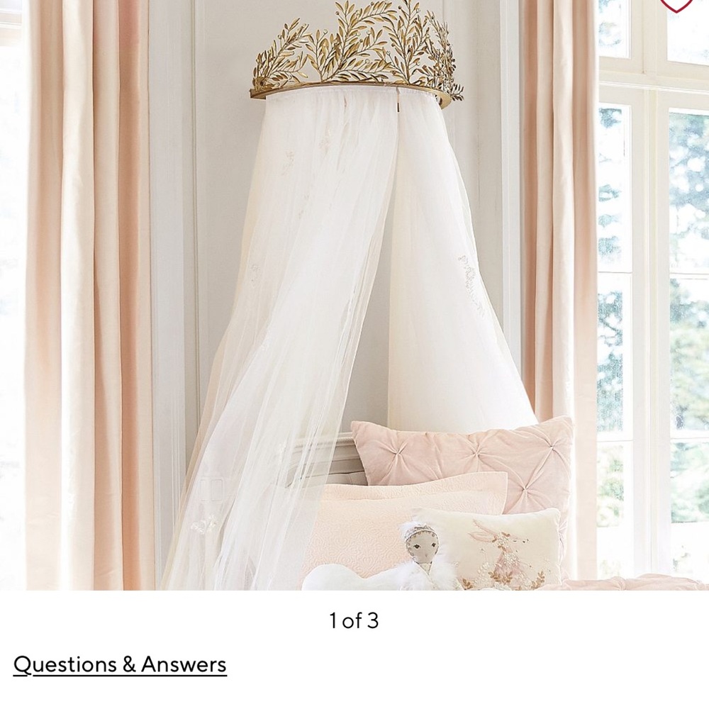 Monique Lhuillier Gold Vine Cornice & Sheers